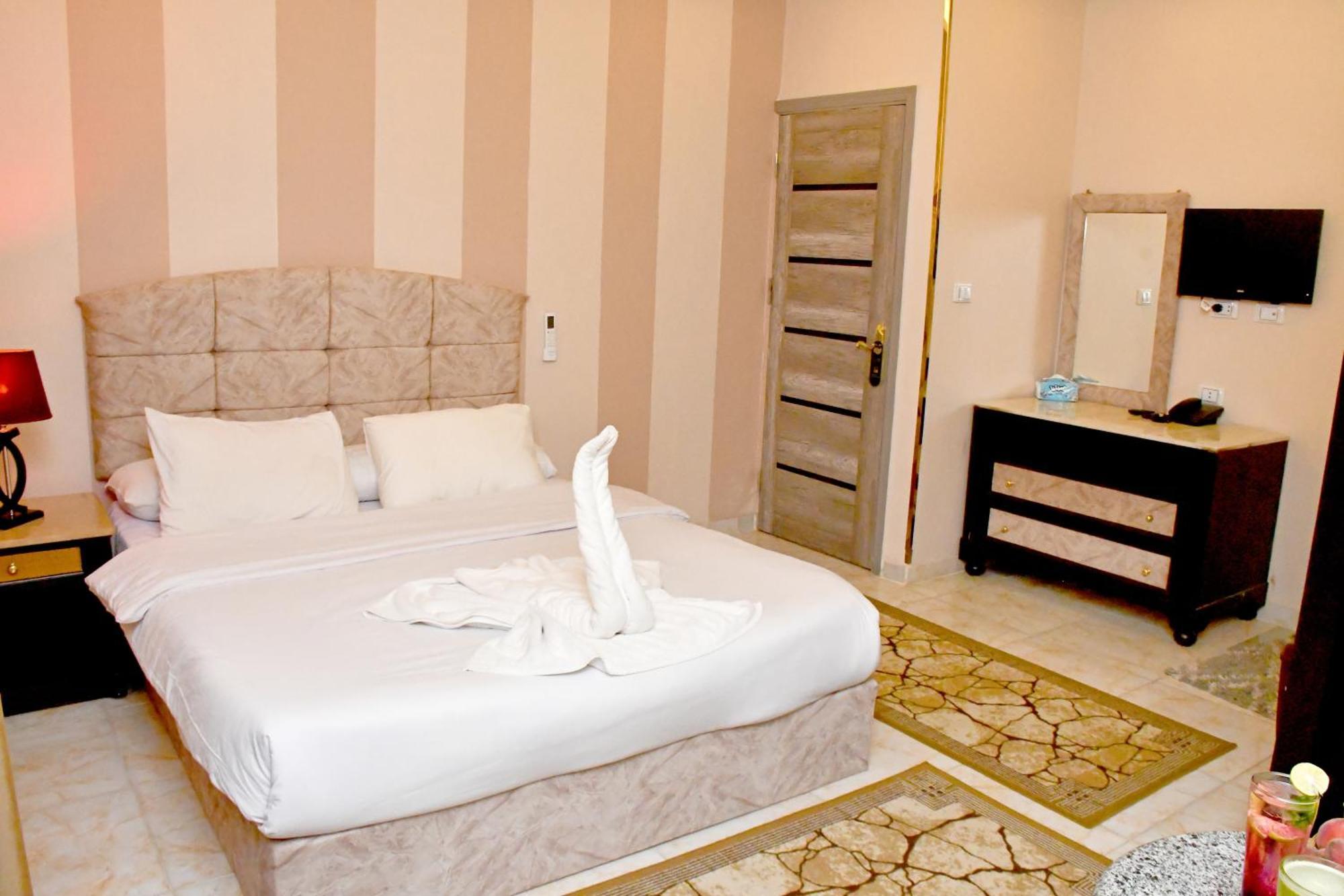 Nun Pyramids Hotel Kafret el-Gabal Chambre photo
