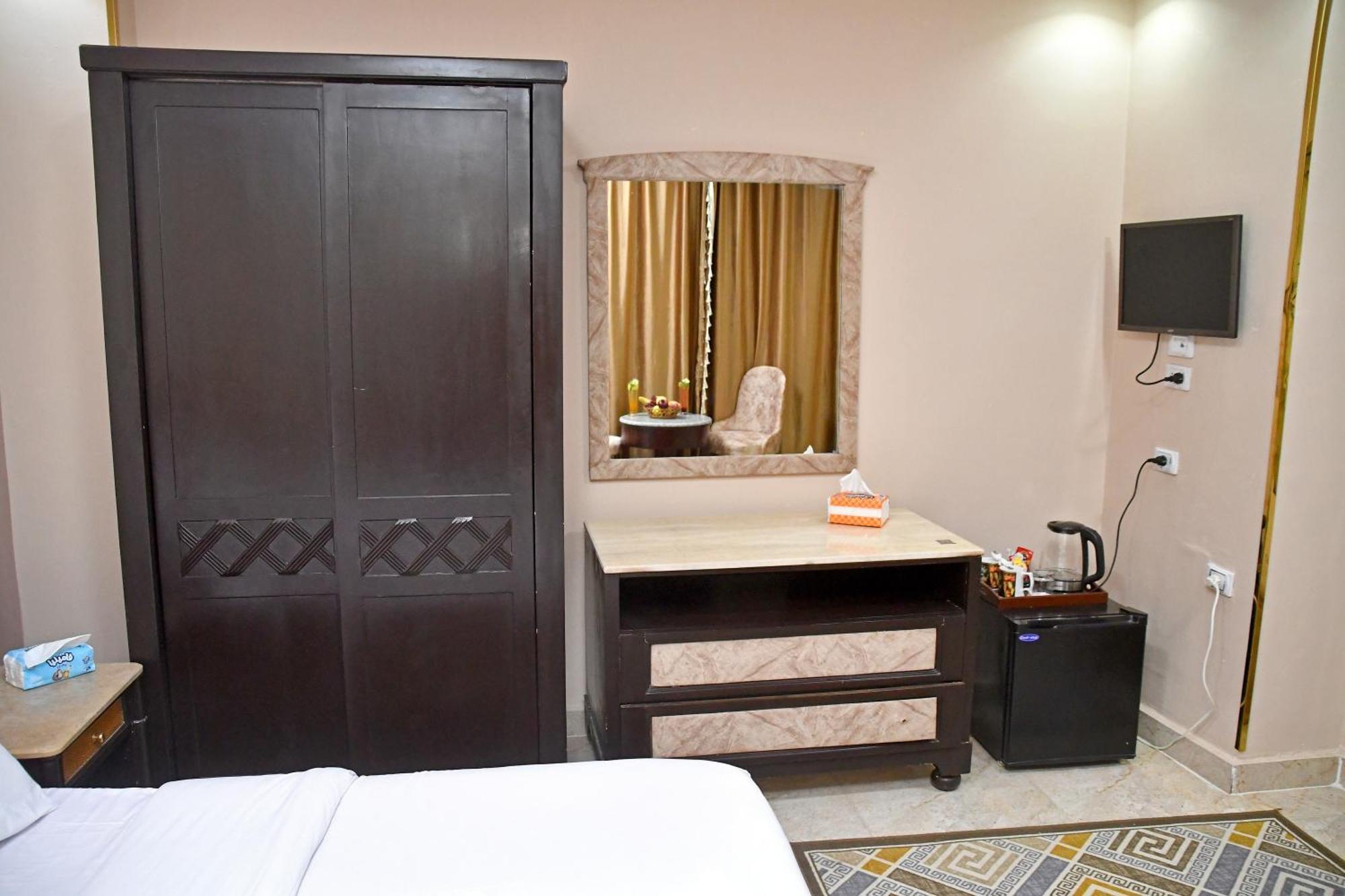 Nun Pyramids Hotel Kafret el-Gabal Chambre photo